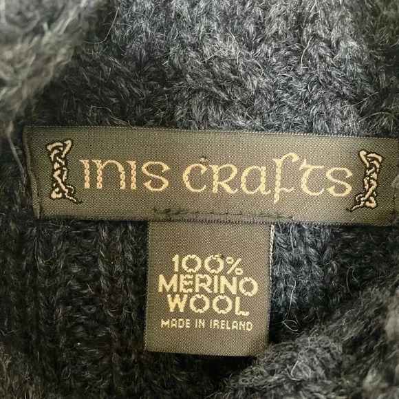 Inis Crafts  100% merino wool grey cable knit turtleneck sweater - Picture 3 of 4